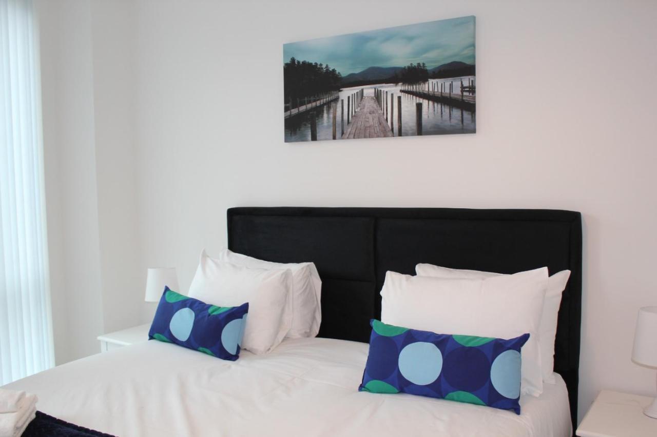 Berks Luxury Serviced Apartments , Free Parking, Free Gym And Free Wifi ブラックネル エクステリア 写真