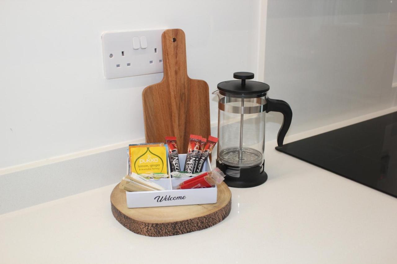 Berks Luxury Serviced Apartments , Free Parking, Free Gym And Free Wifi ブラックネル エクステリア 写真