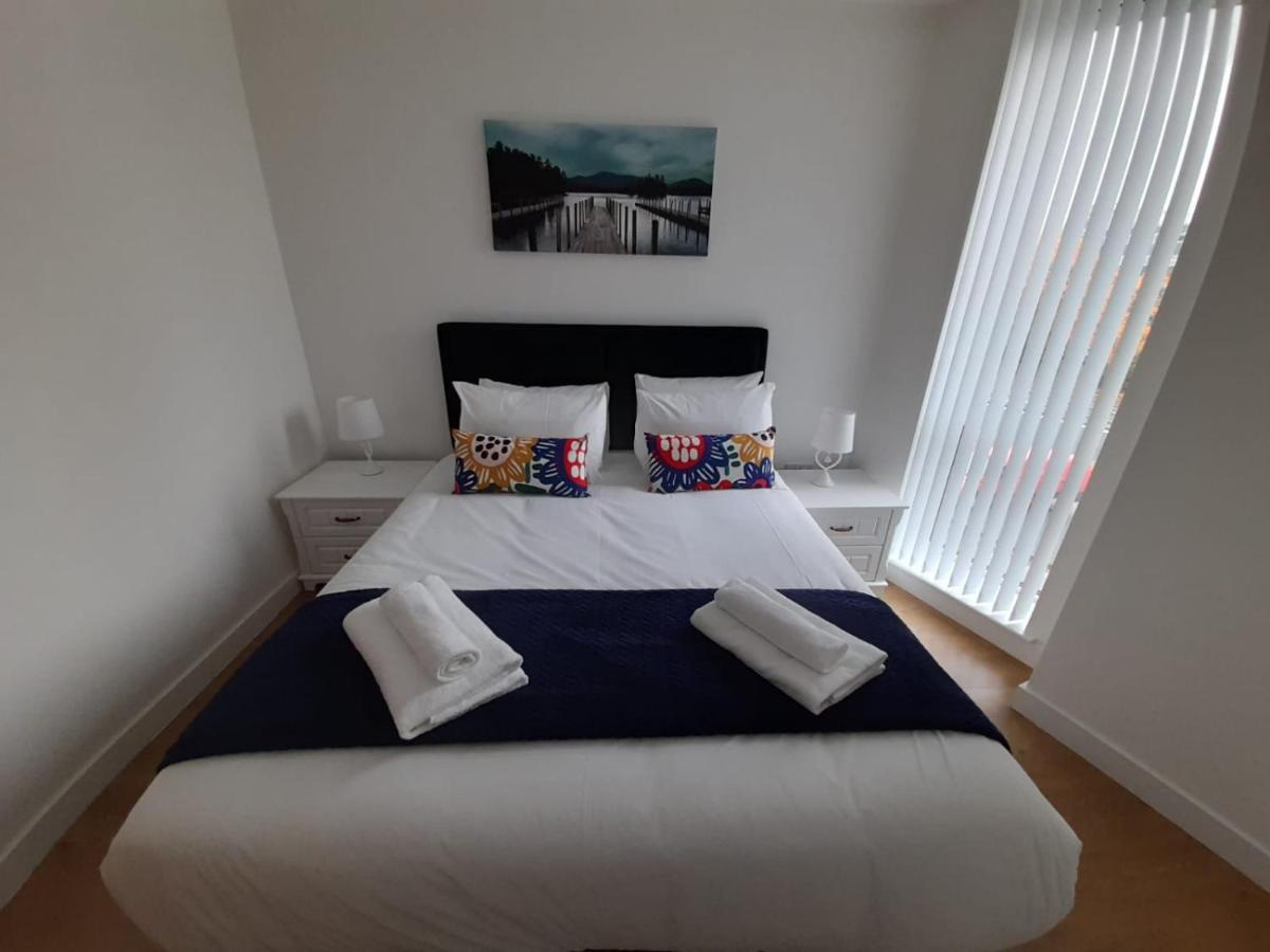 Berks Luxury Serviced Apartments , Free Parking, Free Gym And Free Wifi ブラックネル エクステリア 写真