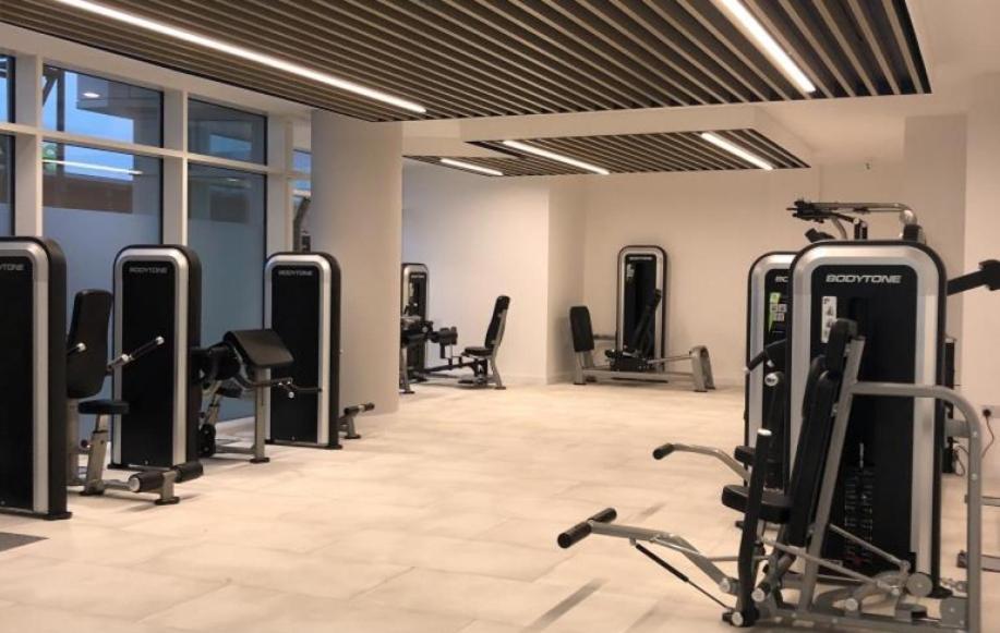Berks Luxury Serviced Apartments , Free Parking, Free Gym And Free Wifi ブラックネル エクステリア 写真