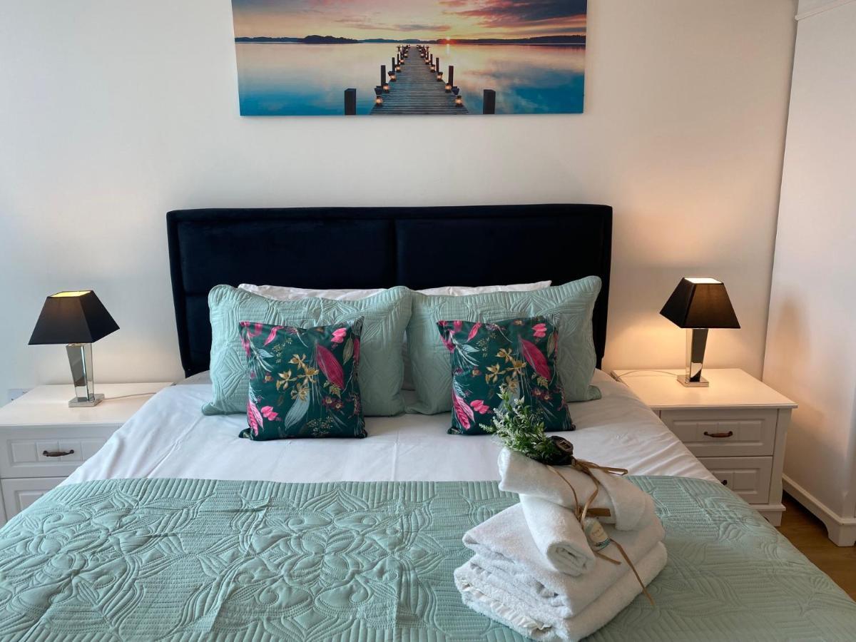 Berks Luxury Serviced Apartments , Free Parking, Free Gym And Free Wifi ブラックネル エクステリア 写真